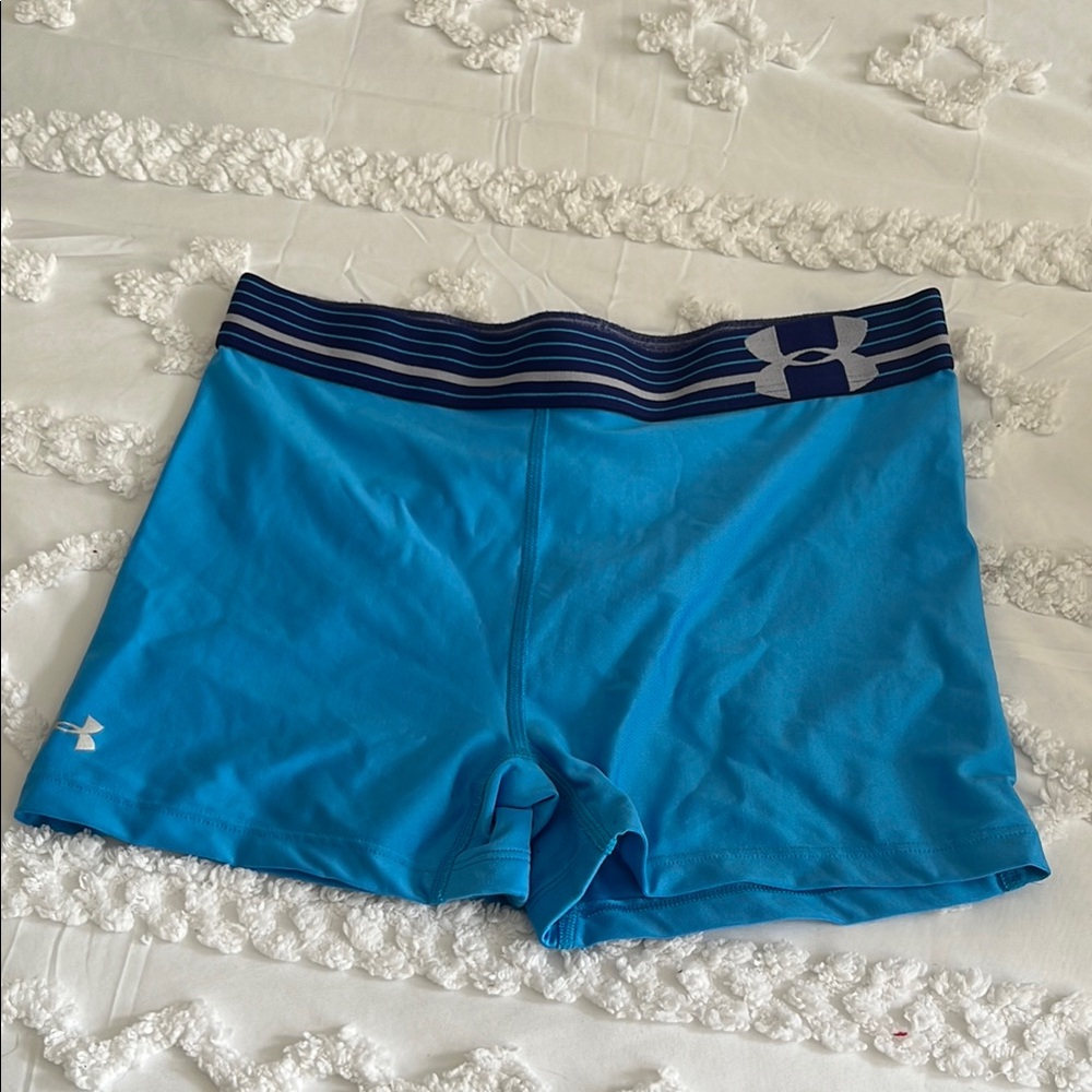 Women’s Under Armour Turquoise Shorts size small